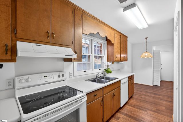 601 Dove Terrace, Greenville, SC 29605