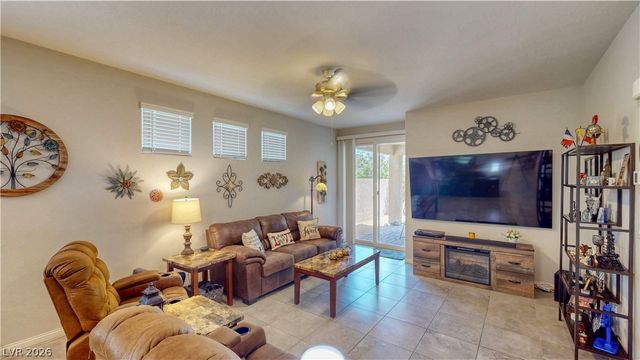 7728 Bandon Cliffs Street, North Las Vegas, NV 89084