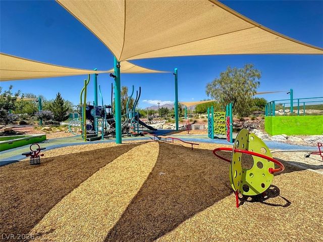 7728 Bandon Cliffs Street, North Las Vegas, NV 89084