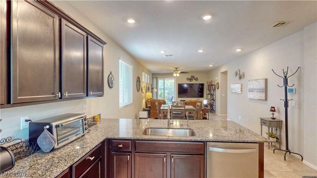 7728 Bandon Cliffs Street, North Las Vegas, NV 89084