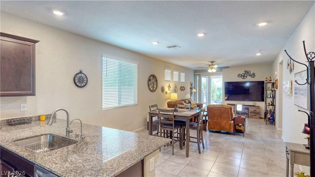 7728 Bandon Cliffs Street, North Las Vegas, NV 89084