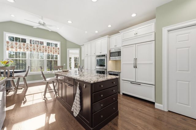 8 Marshalls Way, Hollis, NH 03049