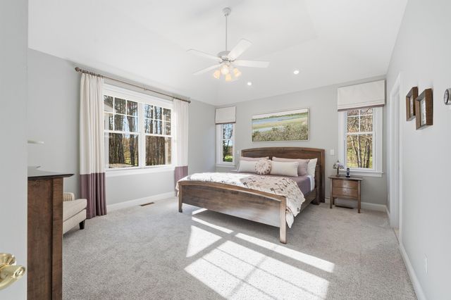 8 Marshalls Way, Hollis, NH 03049