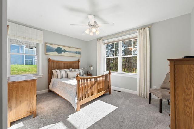 8 Marshalls Way, Hollis, NH 03049