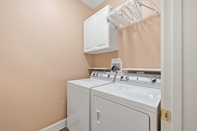 8 Marshalls Way, Hollis, NH 03049