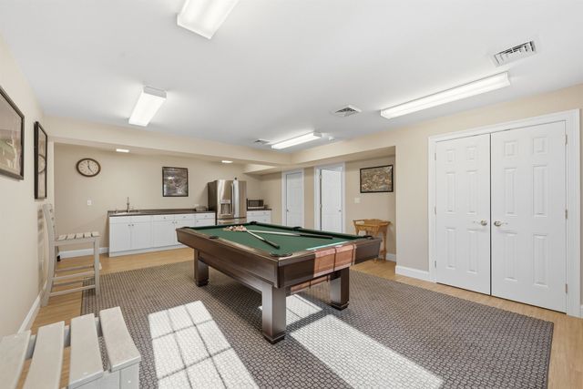 8 Marshalls Way, Hollis, NH 03049
