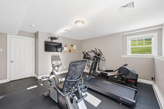 8 Marshalls Way, Hollis, NH 03049