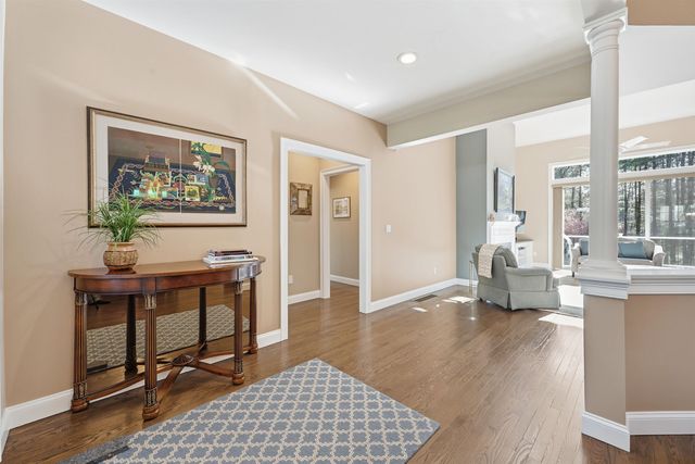 8 Marshalls Way, Hollis, NH 03049
