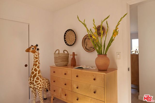 4751 Glenalbyn Drive, Los Angeles, CA 90065