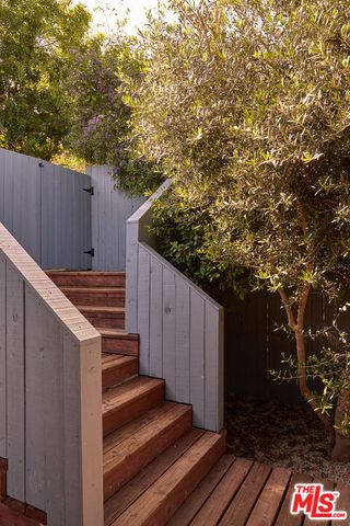 4751 Glenalbyn Drive, Los Angeles, CA 90065