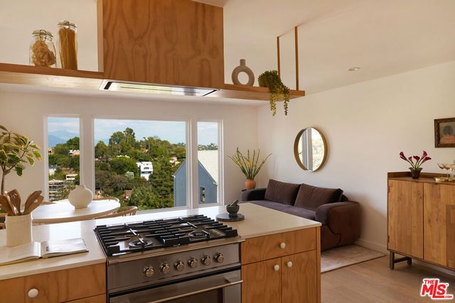 4751 Glenalbyn Drive, Los Angeles, CA 90065