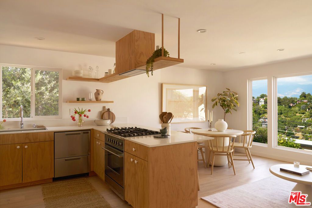 4751 Glenalbyn Drive, Los Angeles, CA 90065