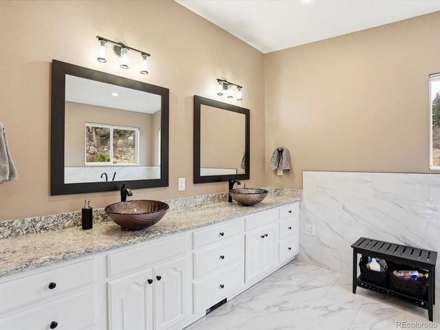 7540 S Homesteader Dr, Morrison, CO 80465