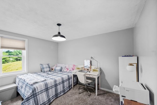 16 W Hill Dr B, Westminster, MA 01473
