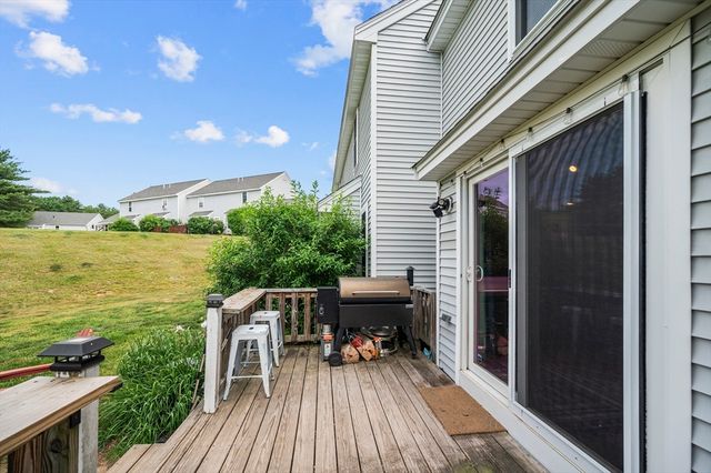 16 W Hill Dr B, Westminster, MA 01473