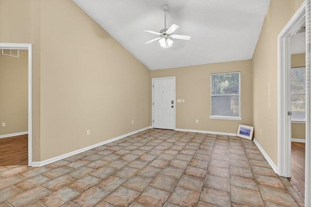 683 W Cathedral Pl, St Augustine, FL 32084