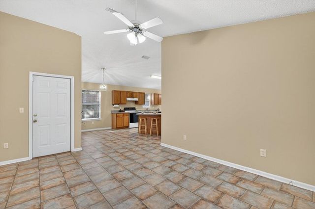 683 W Cathedral Pl, St Augustine, FL 32084