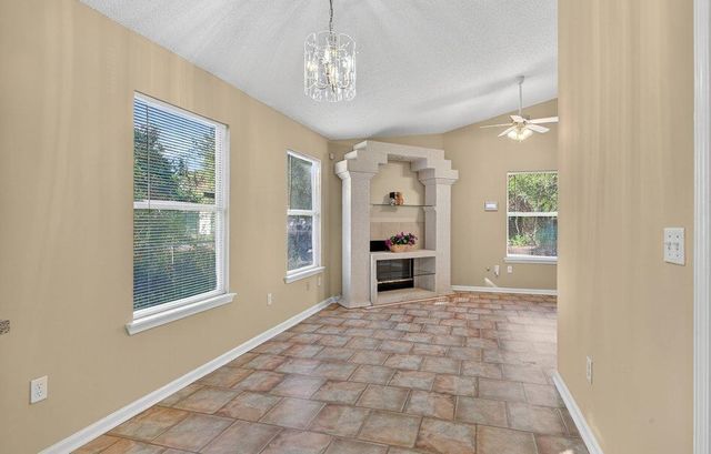 683 W Cathedral Pl, St Augustine, FL 32084