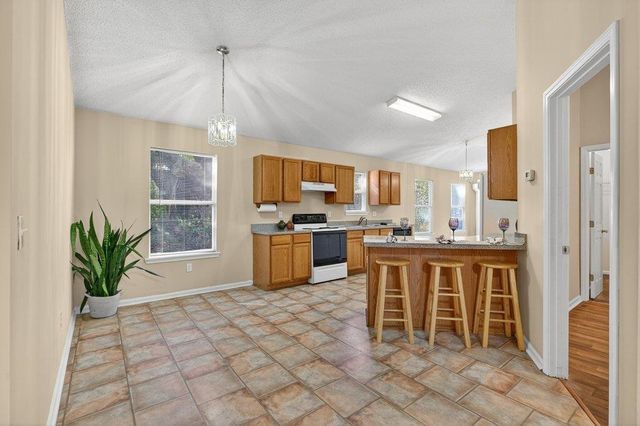 683 W Cathedral Pl, St Augustine, FL 32084