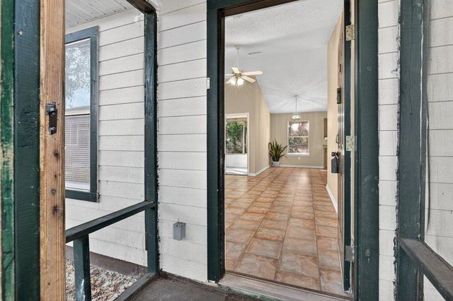 683 W Cathedral Pl, St Augustine, FL 32084