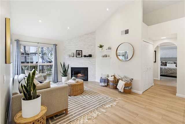 26571 Las Palmas 7, Laguna Hills, CA 92656