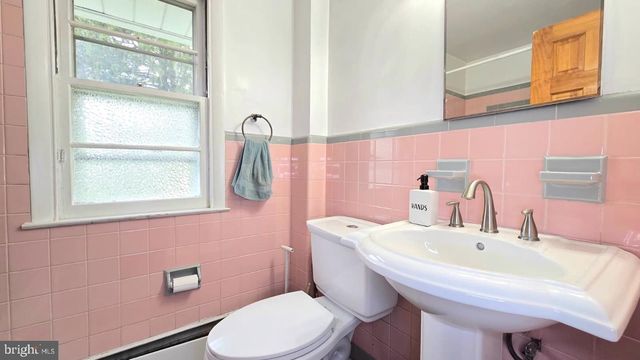 99 SPRINGFIELD RD, Aldan, PA 19018