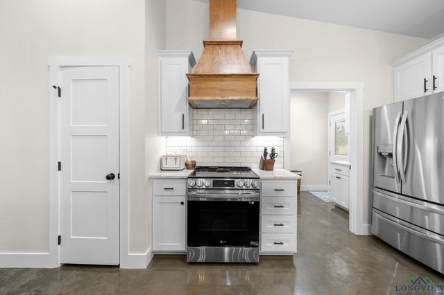 575 Rosie Wady Rd, Gladewater, TX 75647