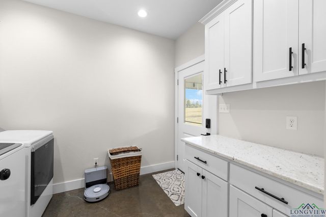 575 Rosie Wady Rd, Gladewater, TX 75647