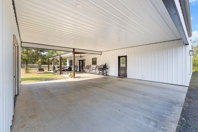 575 Rosie Wady Rd, Gladewater, TX 75647