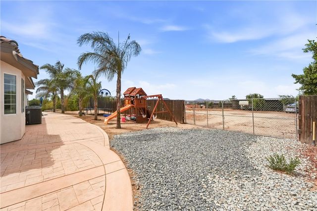 19373 Day St, Perris, CA 92570