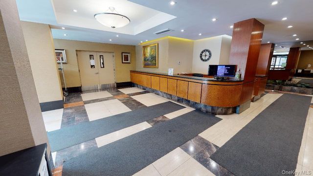 118-17 Union Turnpike 9J, Forest Hills, NY 11375