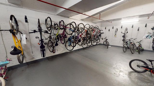 118-17 Union Turnpike 9J, Forest Hills, NY 11375