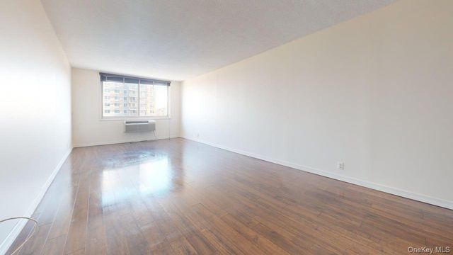 118-17 Union Turnpike 9J, Forest Hills, NY 11375