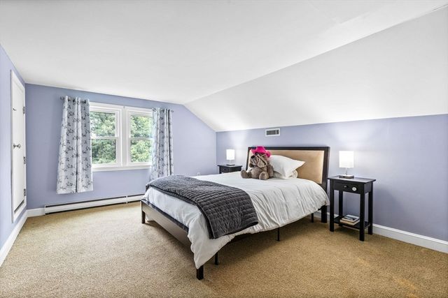 204 Chestnut St, Andover, MA 01810