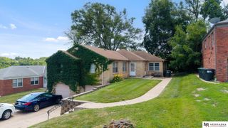 5837-5839 Lafayette Avenue, Omaha, NE 68132