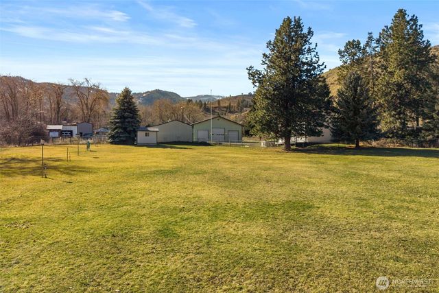 4195 Squilchuck Road, Wenatchee, WA 98801