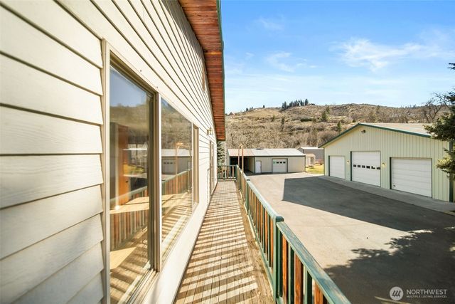 4195 Squilchuck Road, Wenatchee, WA 98801