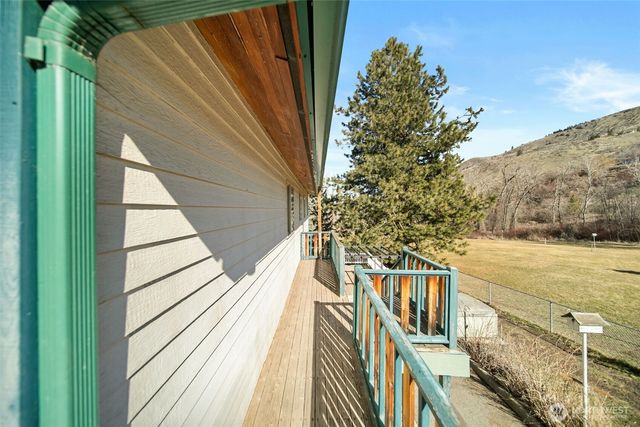 4195 Squilchuck Road, Wenatchee, WA 98801