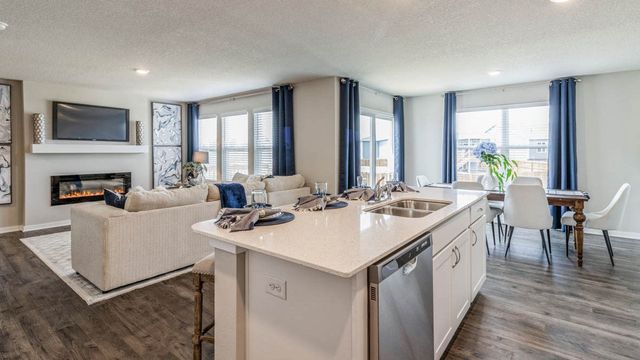 728 Magnolia Way, Tiffin, IA 52340