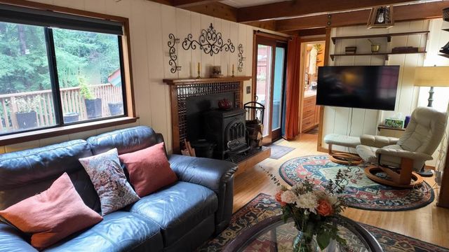 9913 Alba Road, Ben Lomond, CA 95005