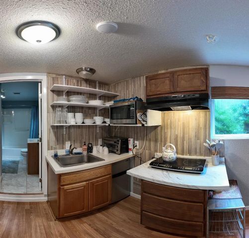 9913 Alba Road, Ben Lomond, CA 95005