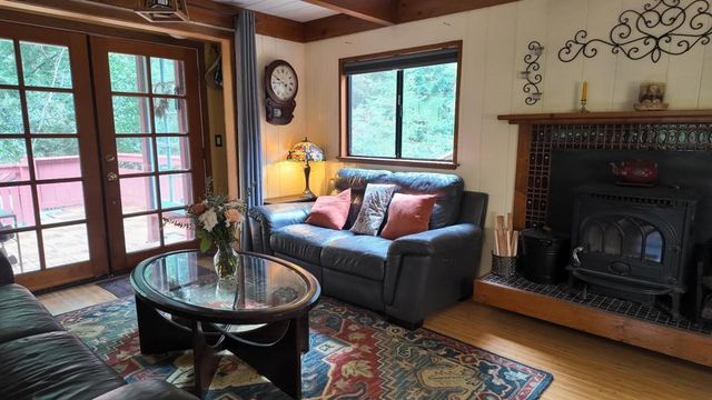 9913 Alba Road, Ben Lomond, CA 95005