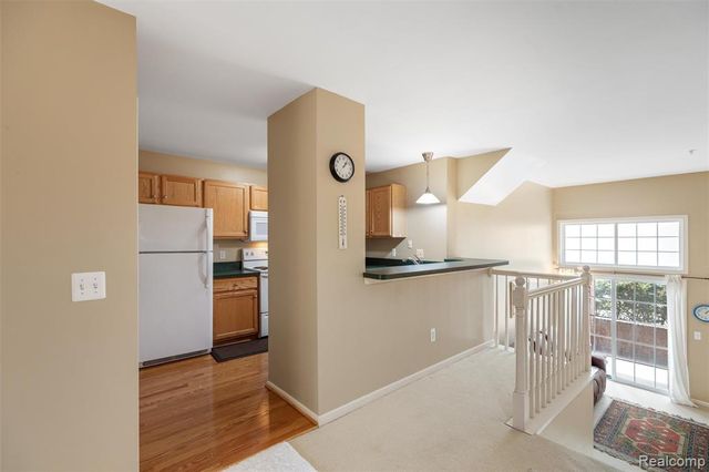 2795 Barclay Way, Ann Arbor, MI 48105