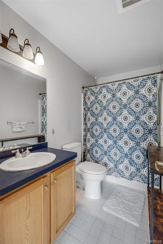 2795 Barclay Way, Ann Arbor, MI 48105