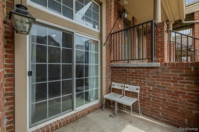 2795 Barclay Way, Ann Arbor, MI 48105