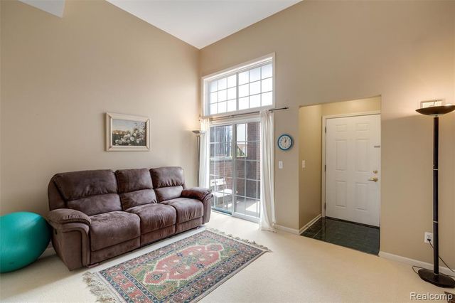 2795 Barclay Way, Ann Arbor, MI 48105
