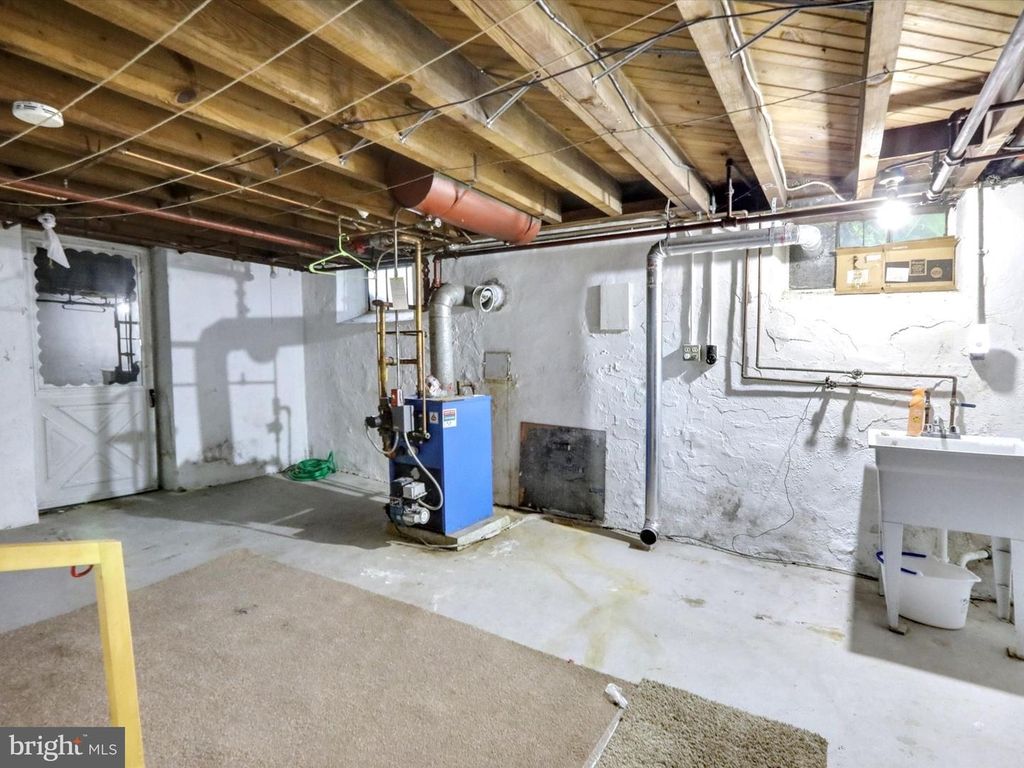 1411 COLLEGE AVE, Reading, PA 19604