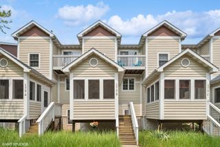 170 Lake Shore Drive B, Michigan City, IN 46360