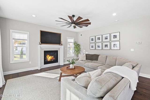 3 Green Oak Boulevard, Middletown, NJ 07748