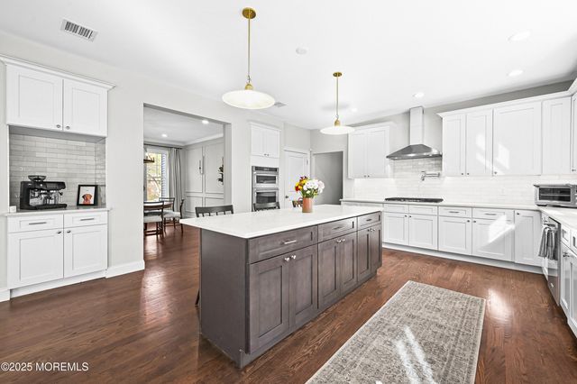 3 Green Oak Boulevard, Middletown, NJ 07748